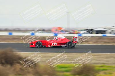 media/Jan-26-2025-CalClub SCCA (Sun) [[cfcea7df88]]/Group 2/Race/